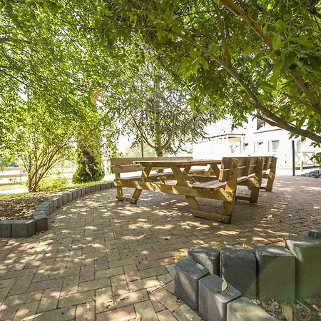 Gutshaus Silvitz: Beachside Retreat With Ahoi Access Apartment *